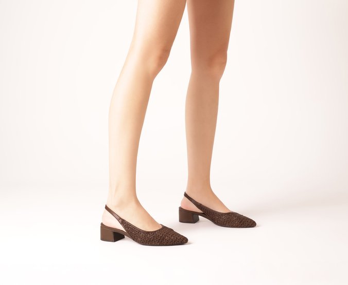 Sapatilha Slingback Naturalism Marrom